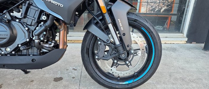 2024 CFMOTO 450 NK BLACK