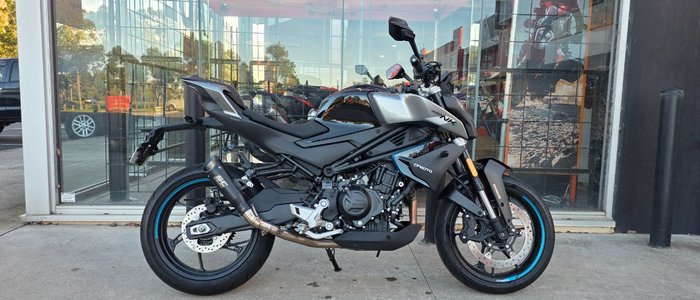 2024 CFMOTO 450 NK BLACK