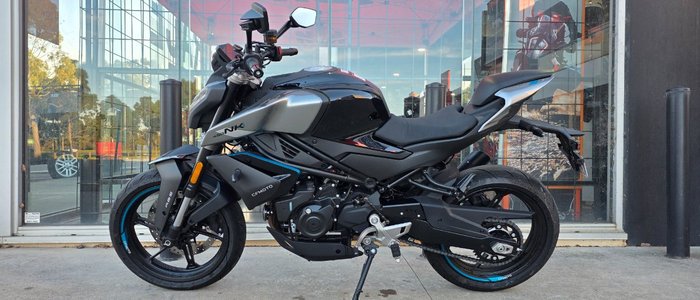 2024 CFMOTO 450 NK BLACK