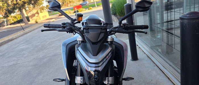 2024 CFMOTO 450 NK BLACK