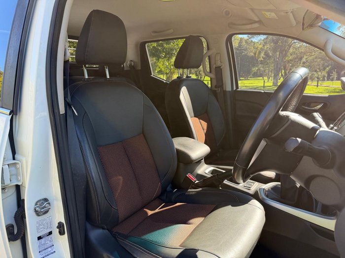 2020 Nissan Navara N-TREK