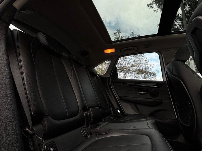 2017 BMW 2 Series 218d Sport Line