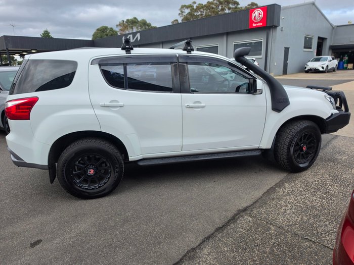 2018 Isuzu MU-X LS-M