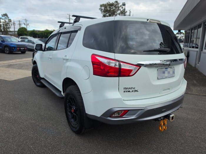 2018 Isuzu MU-X LS-M