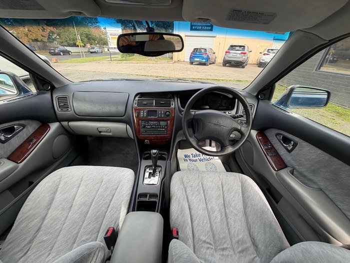 2002 Mitsubishi Verada Ei KJ MY02 Pacific Blue