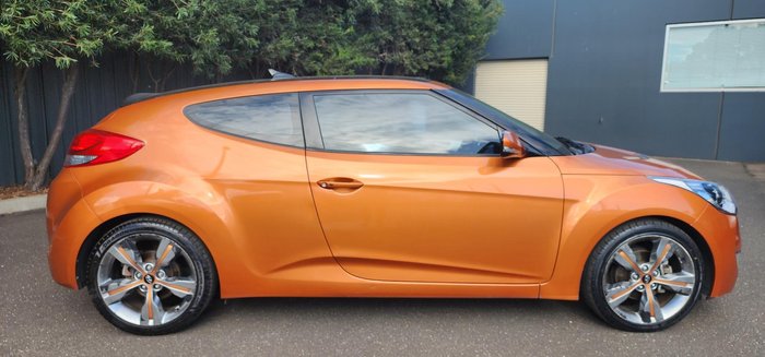 2014 Hyundai Veloster +