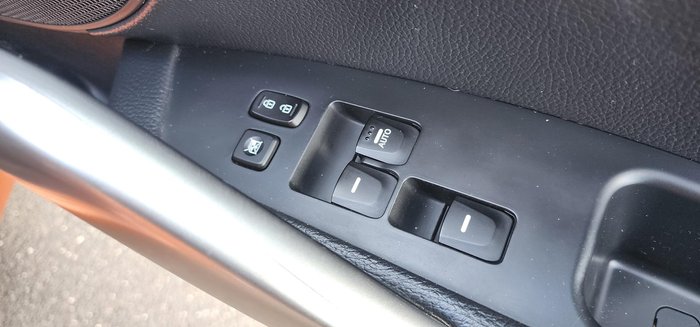 2014 Hyundai Veloster +