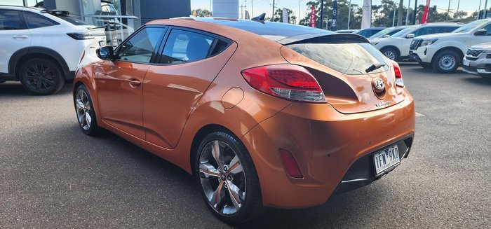2014 Hyundai Veloster +