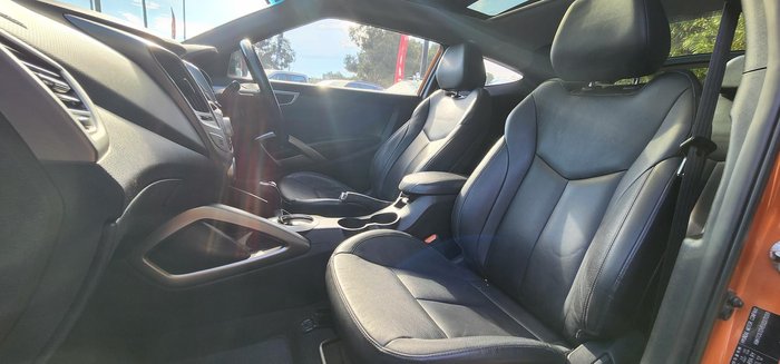 2014 Hyundai Veloster +