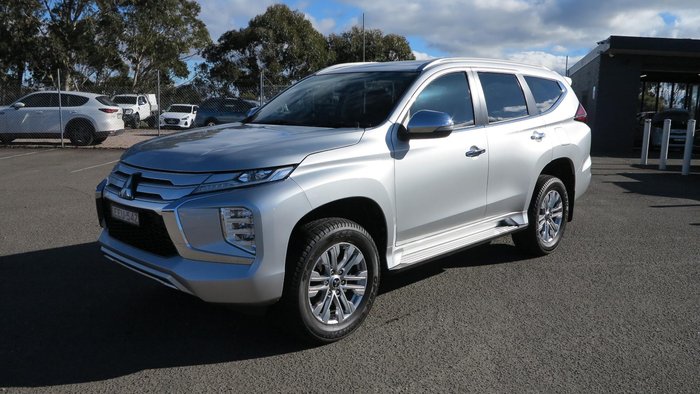 2020 Mitsubishi Pajero Sport GLX
