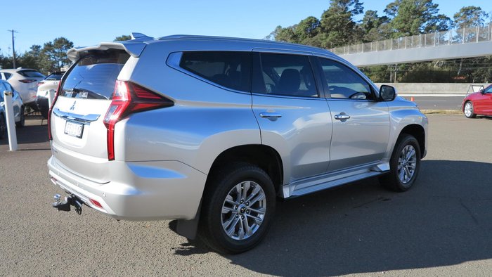 2020 Mitsubishi Pajero Sport GLX