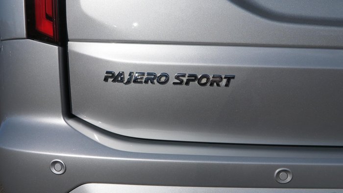 2020 Mitsubishi Pajero Sport GLX