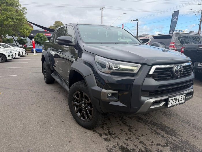 2022 Toyota Hilux Rogue