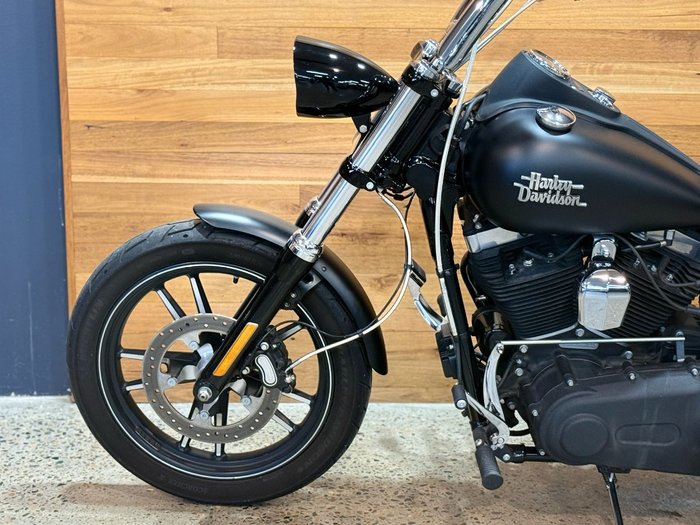 2016 HARLEY-DAVIDSON FXDB STREET BOB