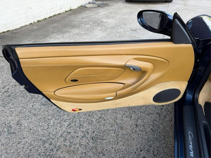 1998 Porsche 911 Carrera Cabriolet