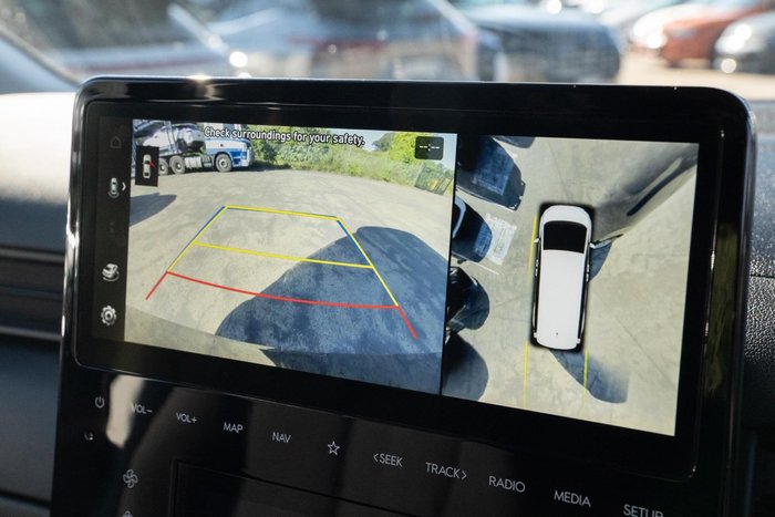 2024 Hyundai STARIA LOAD Premium