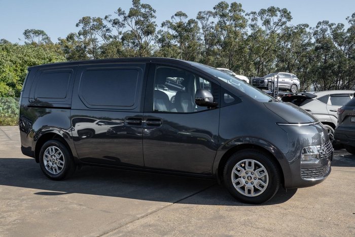 2024 Hyundai STARIA LOAD Premium