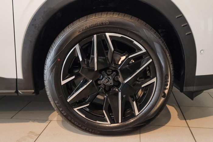 2025 Peugeot 3008 GT Premium Hybrid