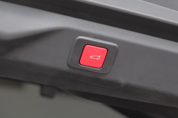 2025 Peugeot 3008 GT Premium Hybrid