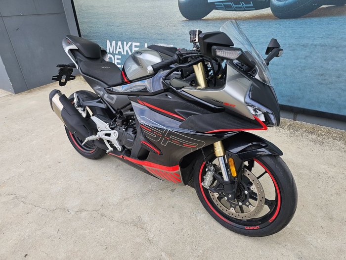 2024 CFMOTO 450 SR ABS Black