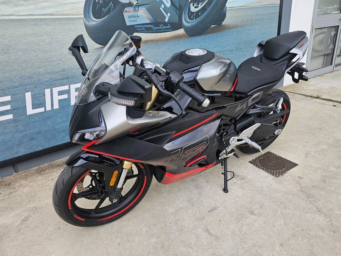 2024 CFMOTO 450 SR ABS Black