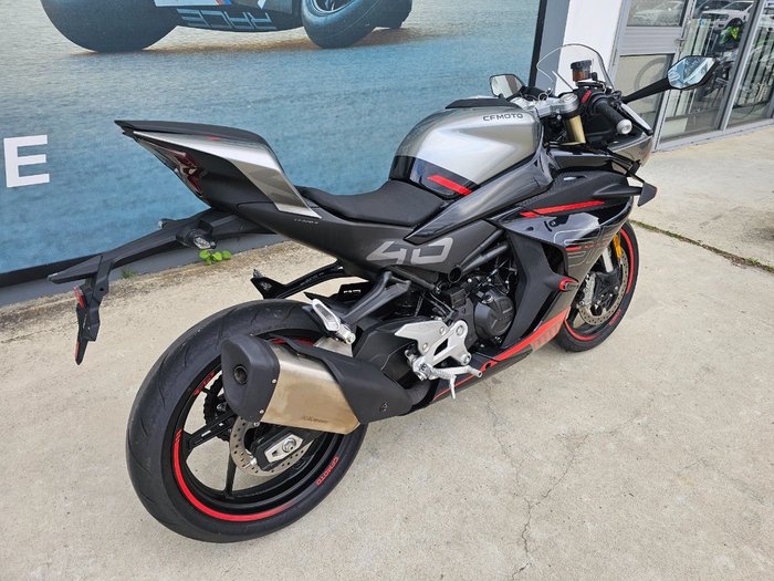 2024 CFMOTO 450 SR ABS Black