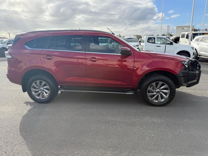 2022 Isuzu MU-X LS-U