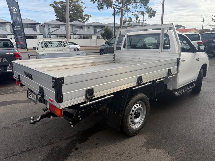 2023 Toyota Hilux SR