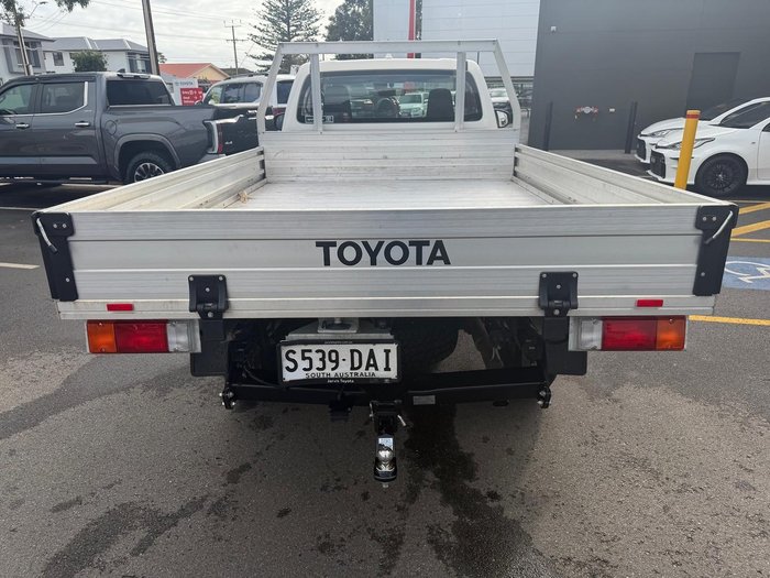 2023 Toyota Hilux SR