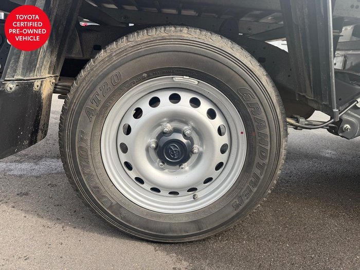 2023 Toyota Hilux SR