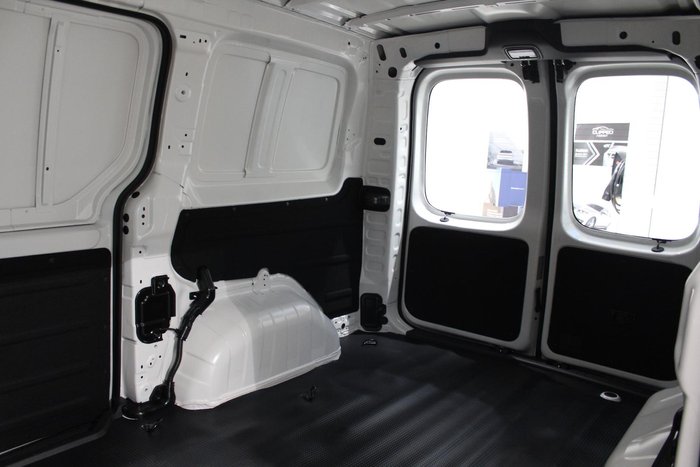 2026 Hyundai STARIA LOAD