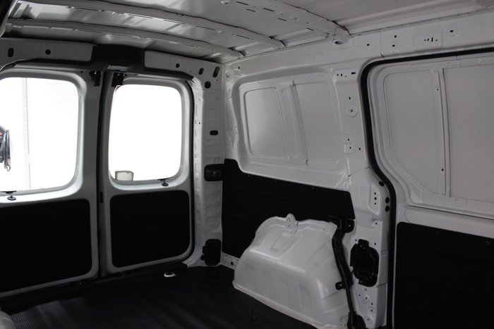 2026 Hyundai STARIA LOAD