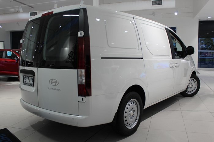 2026 Hyundai STARIA LOAD