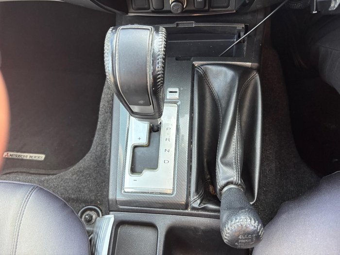 2014 Mitsubishi Challenger LS