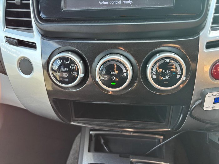 2014 Mitsubishi Challenger LS