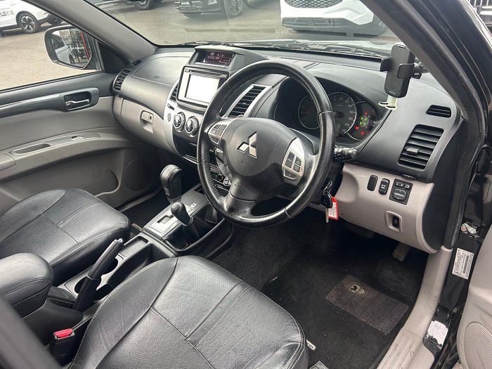 2014 Mitsubishi Challenger LS