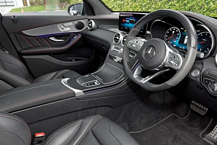 2022 Mercedes-Benz GLC-Class GLC300