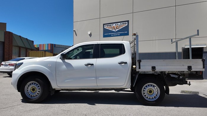 2022 Nissan Navara SL
