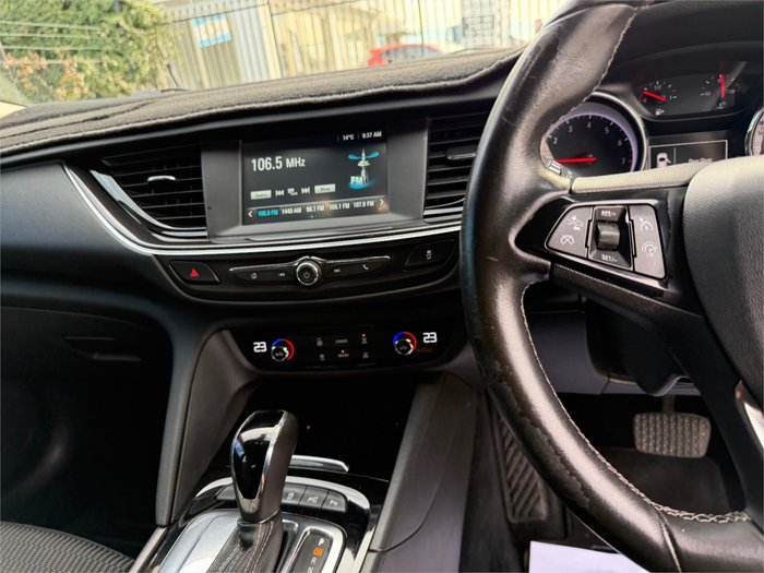2018 HOLDEN COMMODORE RS