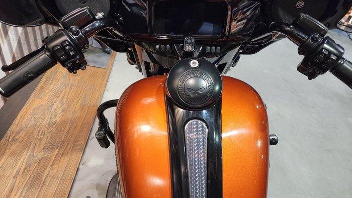 2019 HARLEY-DAVIDSON FLHXS STREET GLIDE SPECIAL