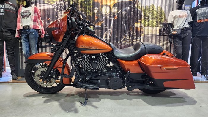2019 HARLEY-DAVIDSON FLHXS STREET GLIDE SPECIAL