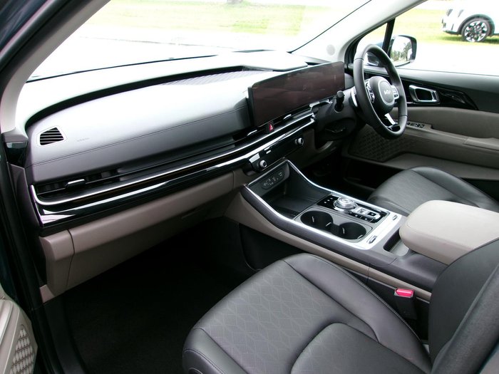 2024 Kia Carnival GT-Line