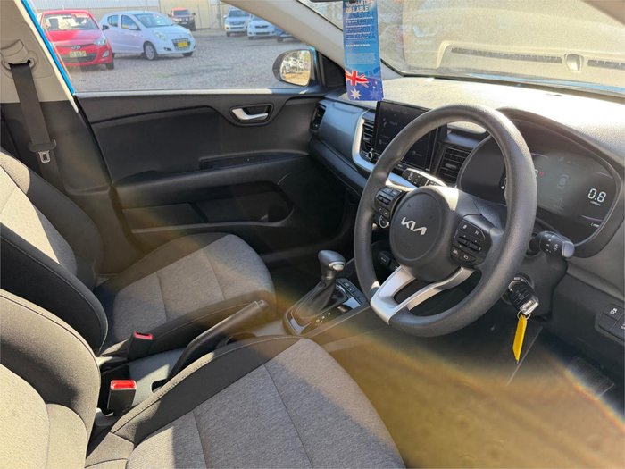 2024 KIA STONIC S