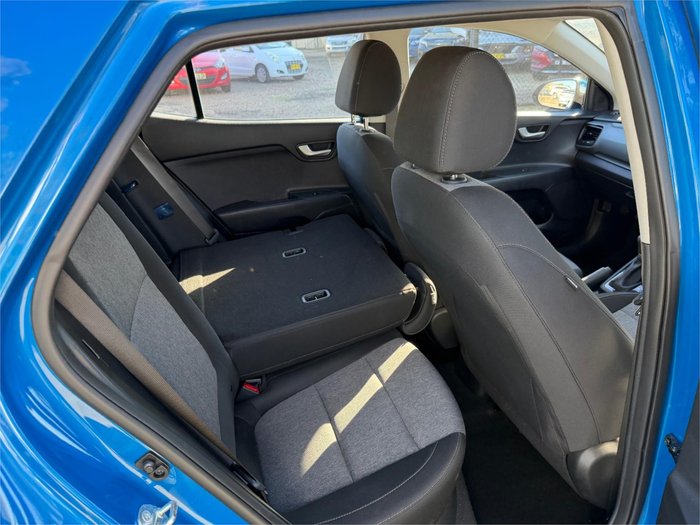 2024 KIA STONIC S
