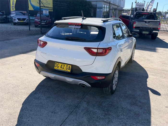 2022 KIA STONIC S