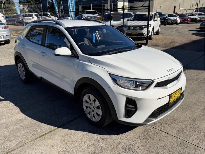 2022 KIA STONIC S