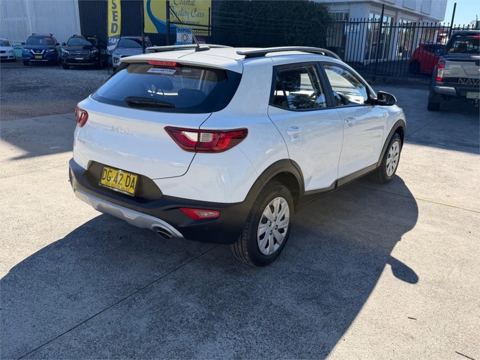 2022 KIA STONIC S