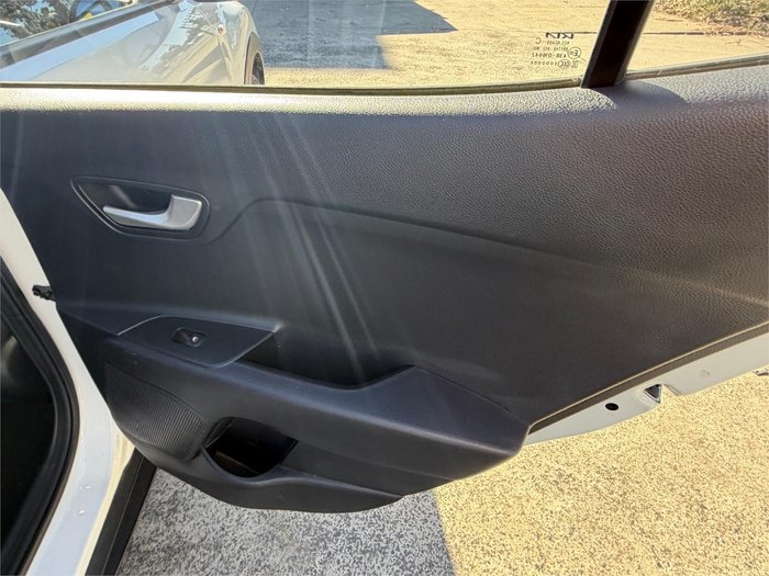 2022 KIA STONIC S