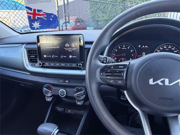 2022 KIA STONIC S