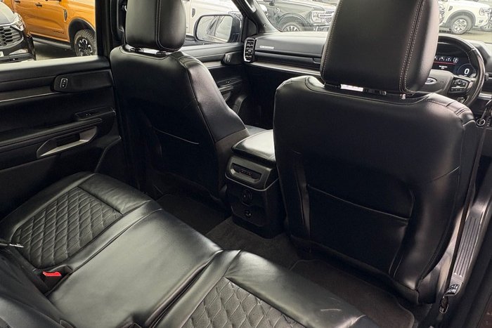 2022 Ford Everest Platinum